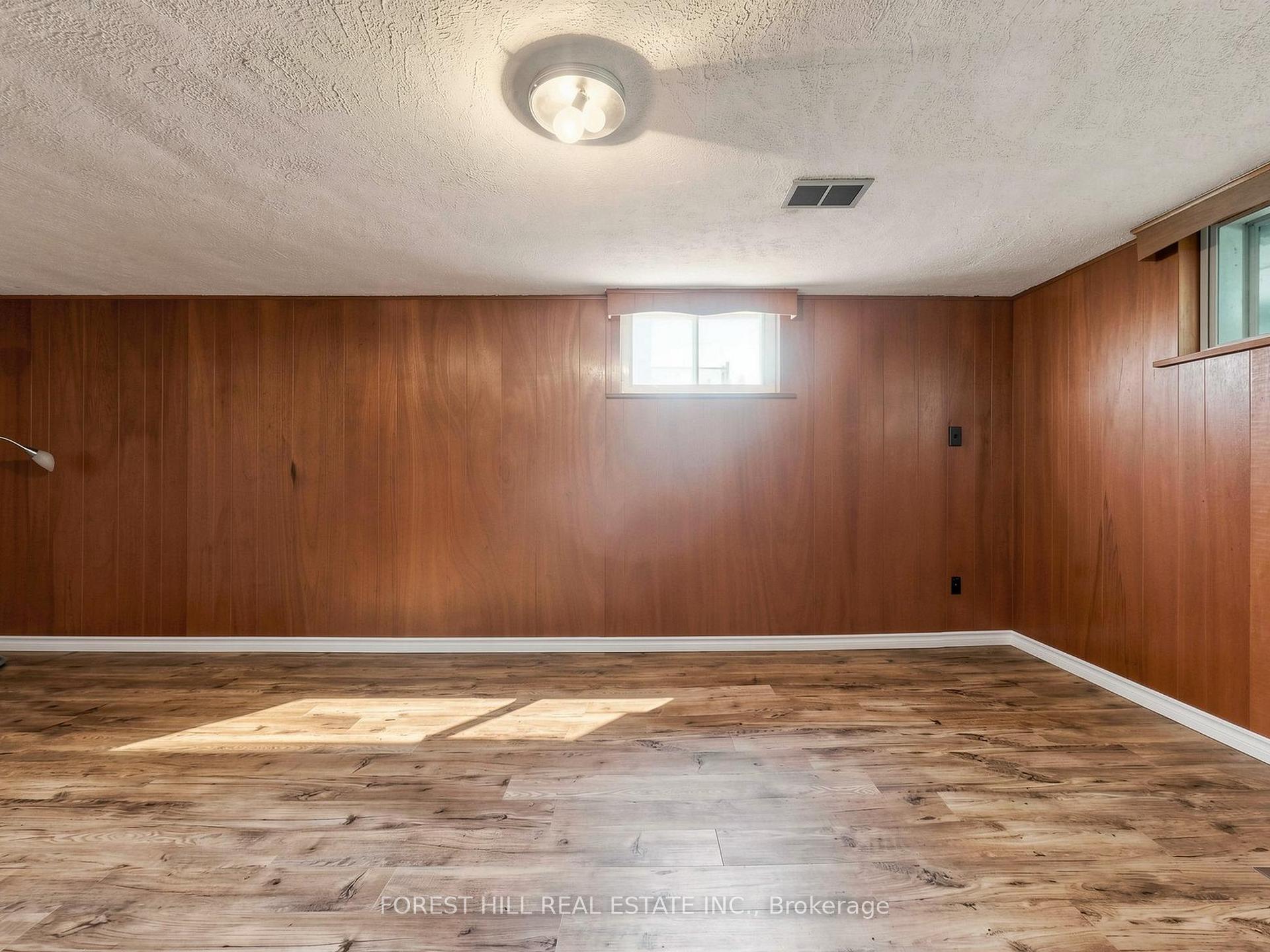 Photo 22 of 25 Cartwright Avenue, North York, Yorkdale-Glen Park — HOMEH
