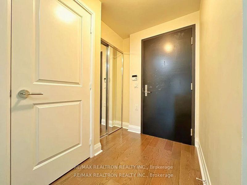 Photo 3 of Unit 1401, 1080 Bay Street, Toronto, Bay Street Corridor — HOMEH