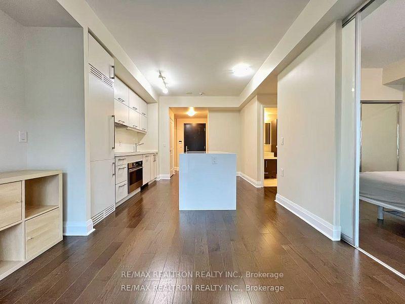 Photo 8 of Unit 1401, 1080 Bay Street, Toronto, Bay Street Corridor — HOMEH