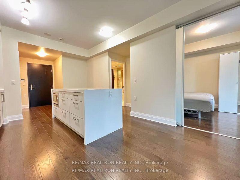 Photo 9 of Unit 1401, 1080 Bay Street, Toronto, Bay Street Corridor — HOMEH