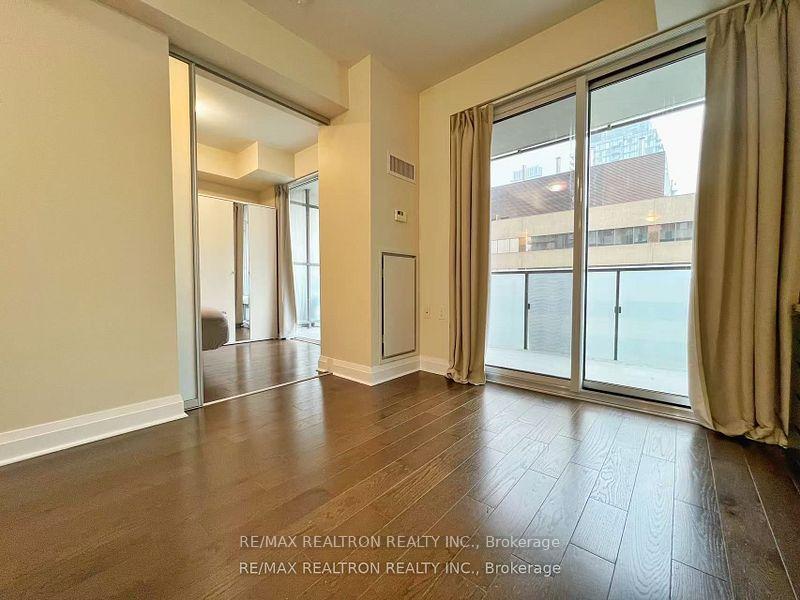 Photo 10 of Unit 1401, 1080 Bay Street, Toronto, Bay Street Corridor — HOMEH