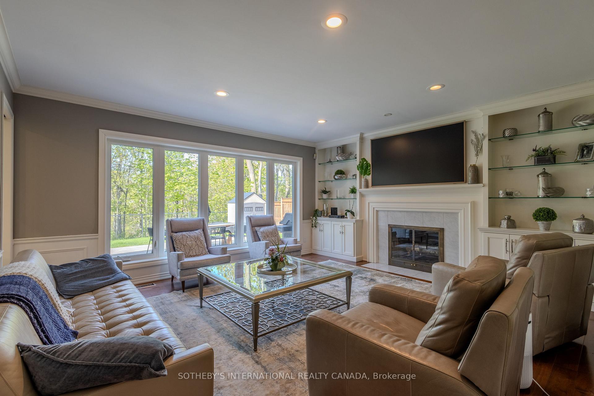 Photo 7 of 23 Francis Creek Boulevard, St. Catharines, Grapeview — HOMEH