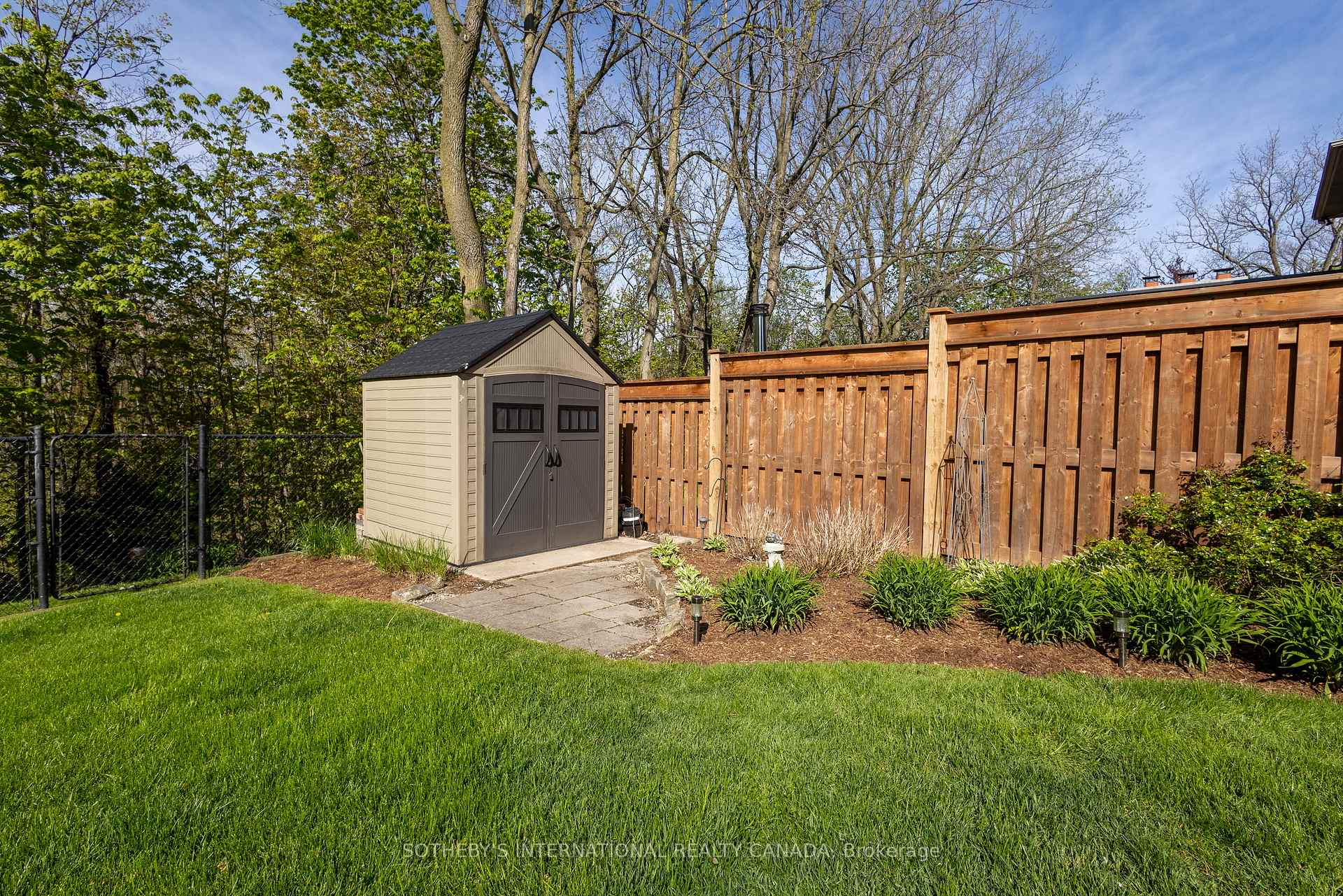 Photo 48 of 23 Francis Creek Boulevard, St. Catharines, Grapeview — HOMEH