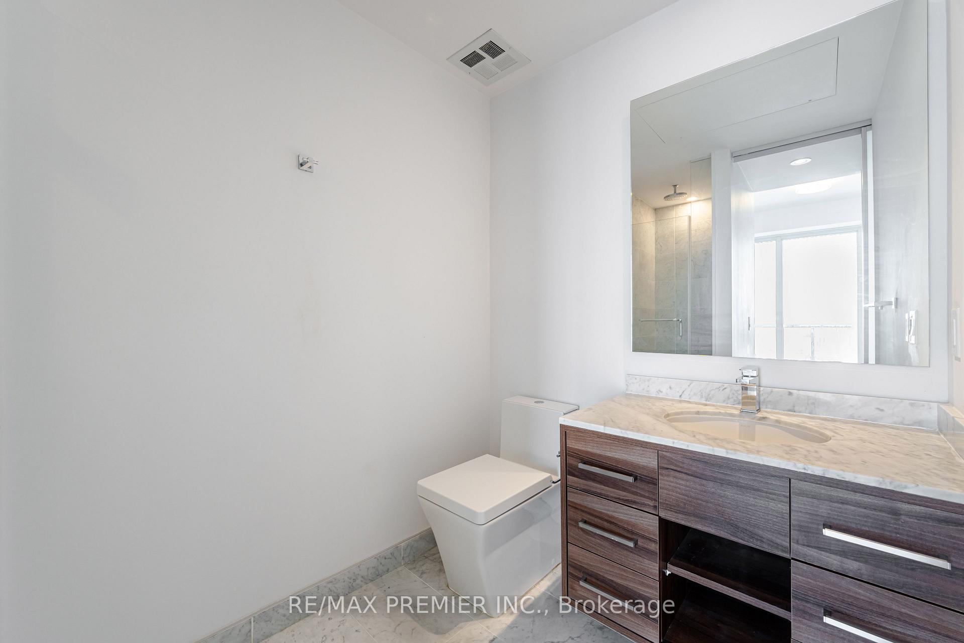 Photo 14 of Unit 3201, 488 University Avenue, Toronto, University — HOMEH