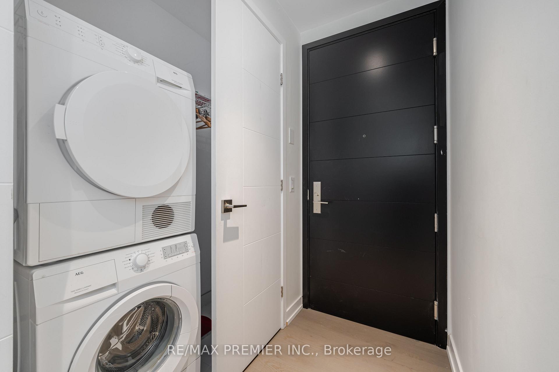 Photo 18 of Unit 3201, 488 University Avenue, Toronto, University — HOMEH