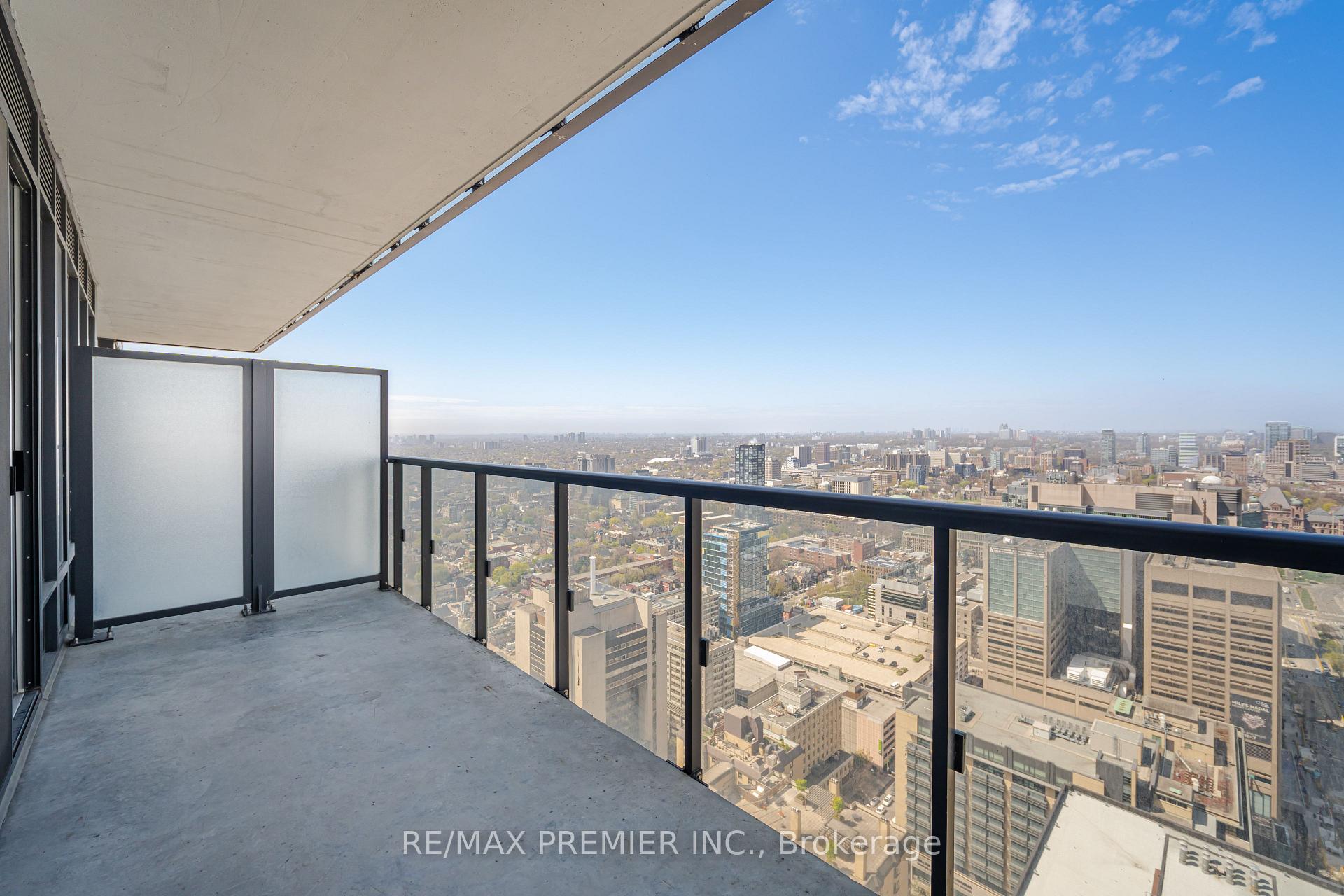 Photo 20 of Unit 3201, 488 University Avenue, Toronto, University — HOMEH
