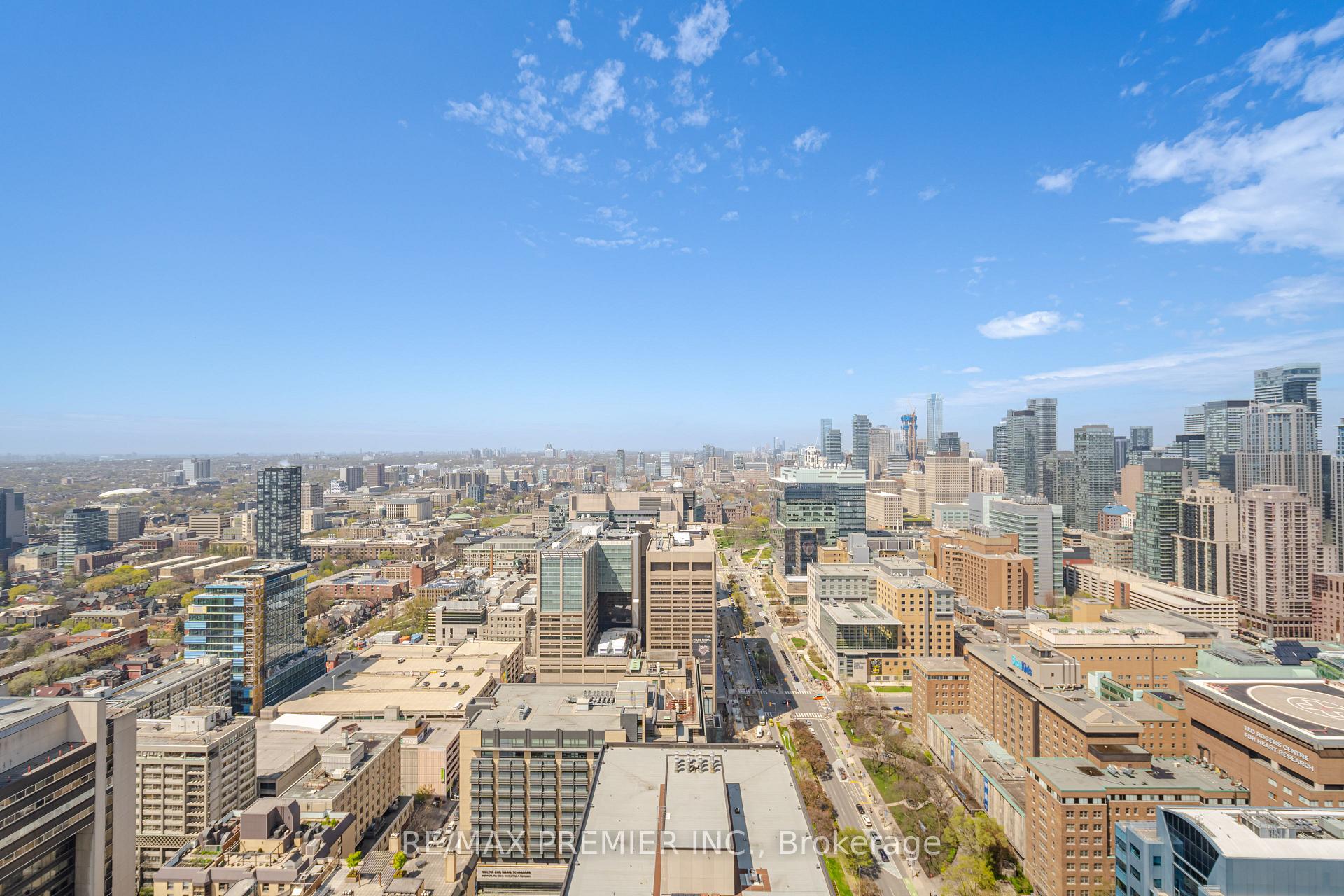 Photo 21 of Unit 3201, 488 University Avenue, Toronto, University — HOMEH