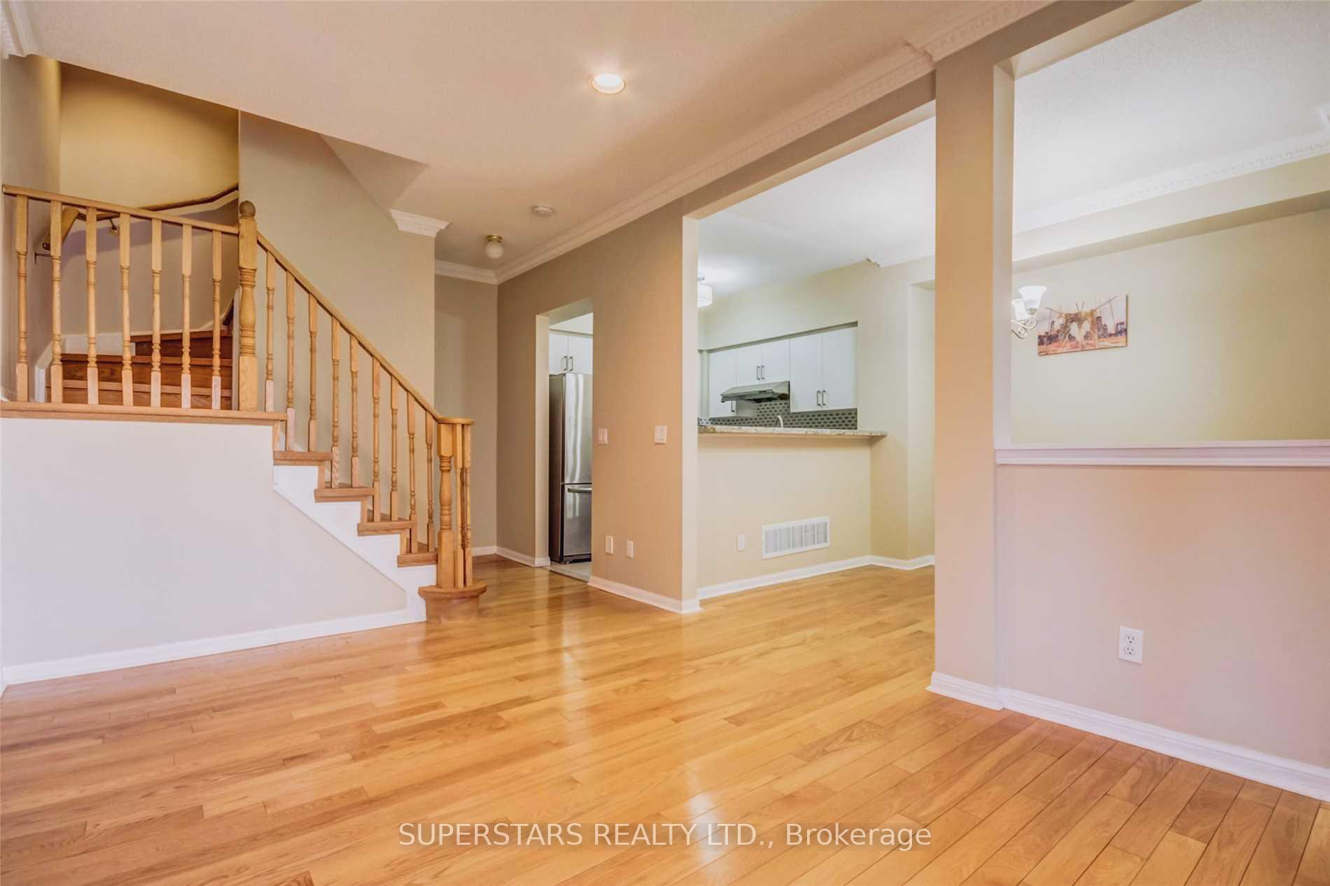 Photo 3 of Unit 3A, 5 St Moritz Way, Markham, Unionville — HOMEH