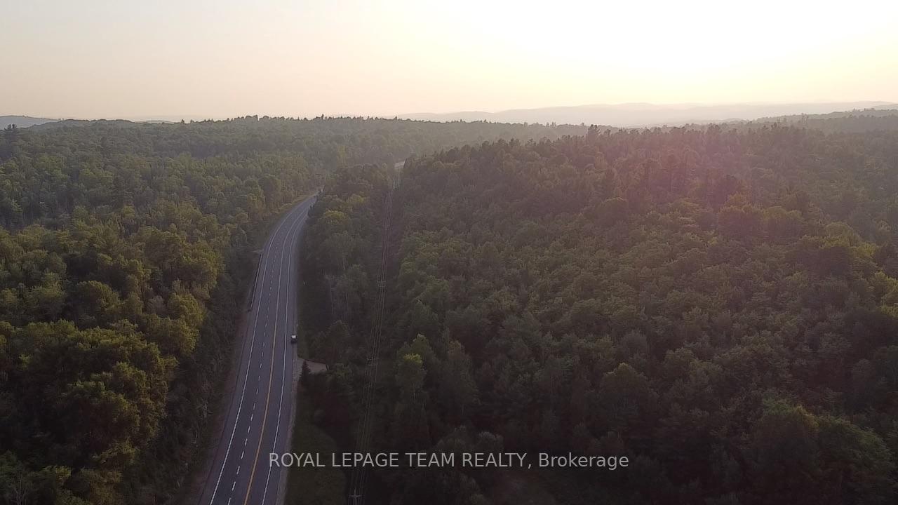 Photo 11 of 21059 60 Highway, Madawaska Valley, Madawaska Valley — HOMEH