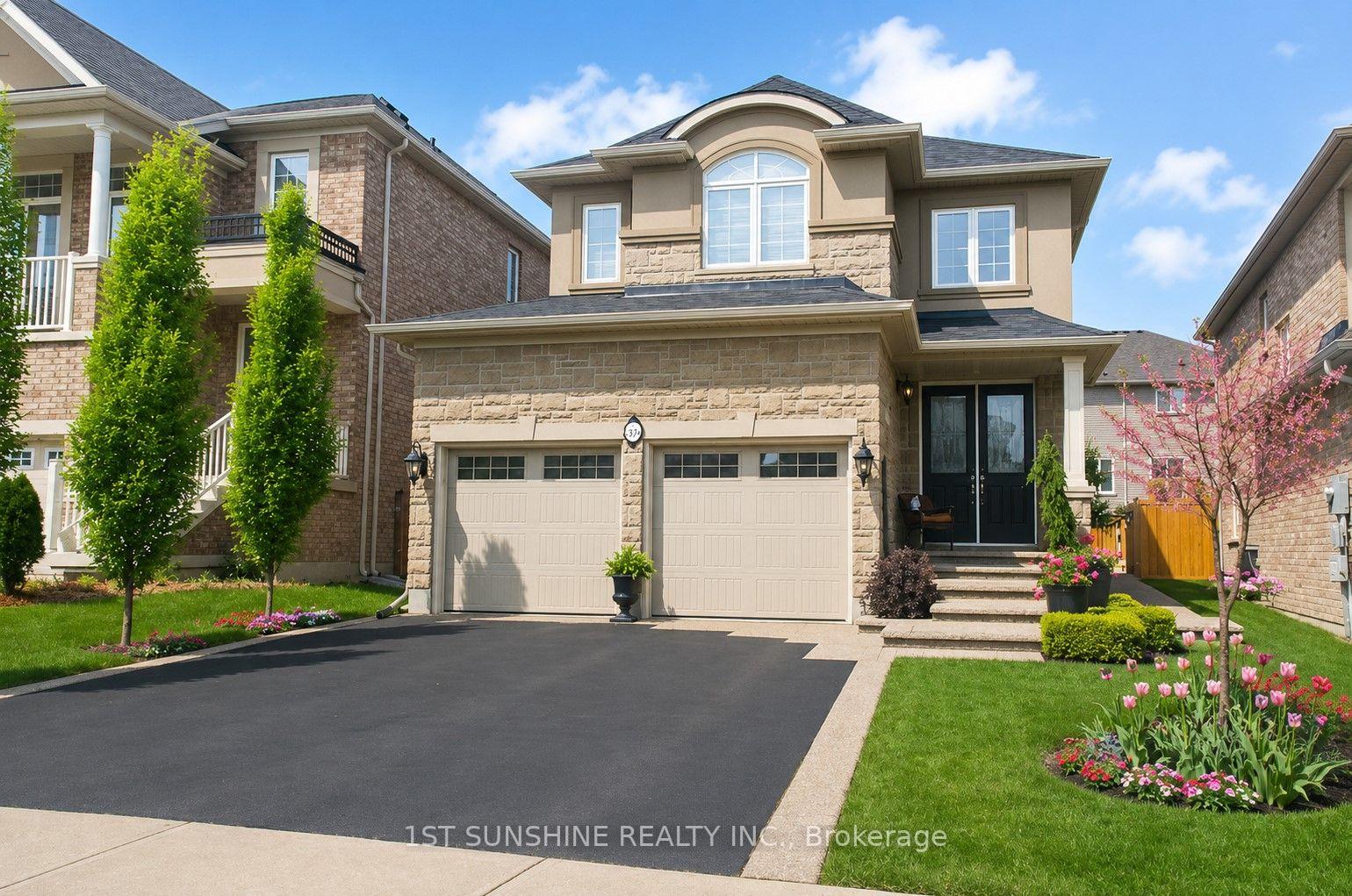 Photo 1 of 20 Whittington Drive, Hamilton, Meadowlands — HOMEH