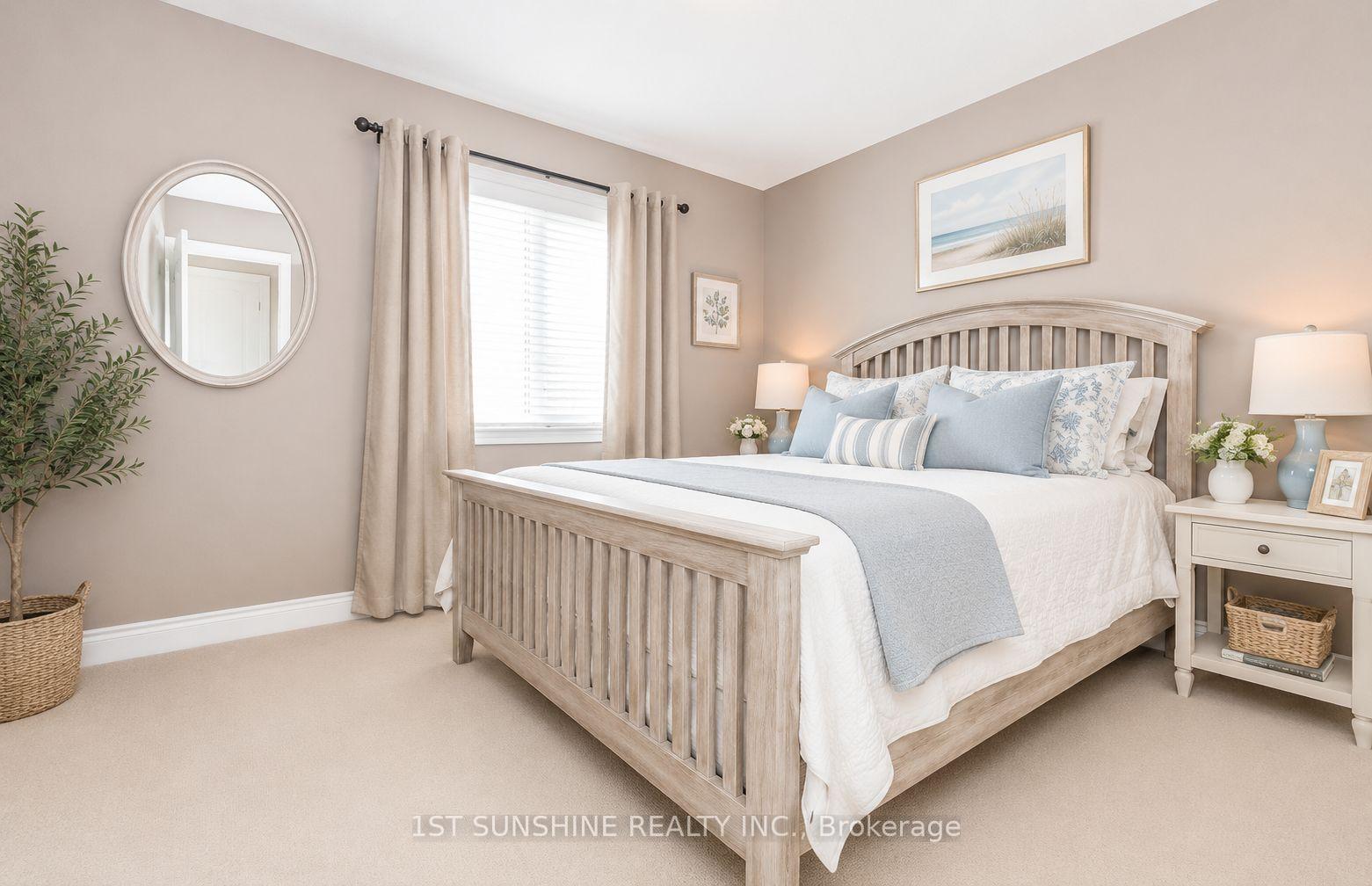 Photo 5 of 20 Whittington Drive, Hamilton, Meadowlands — HOMEH