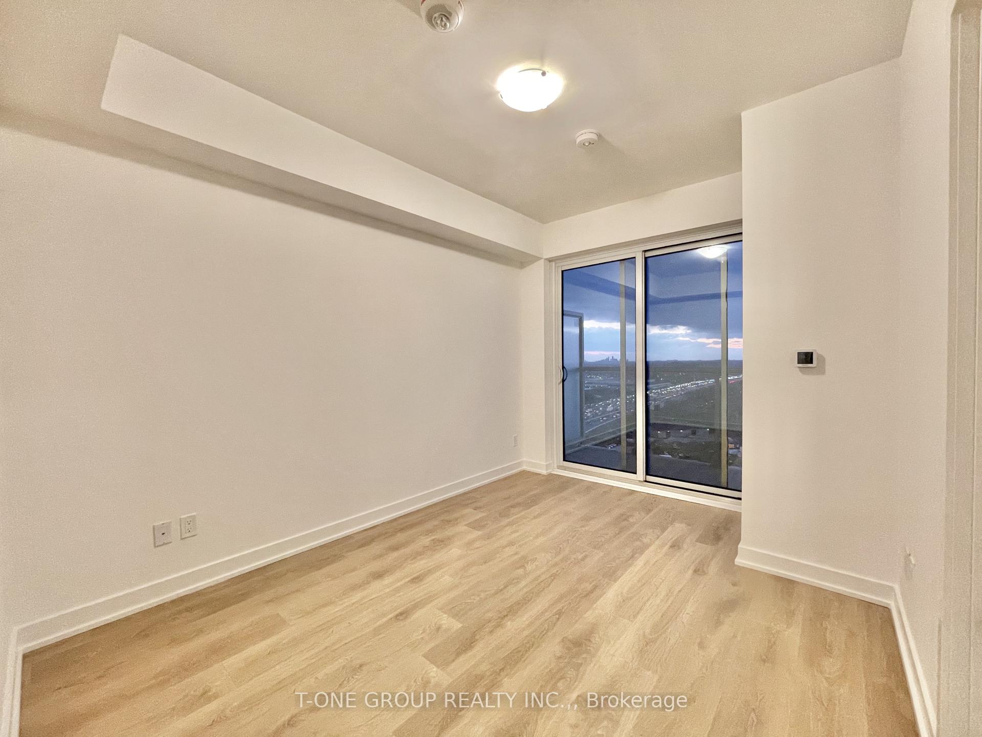 Photo 6 of 2031 Kennedy Road, Scarborough, Agincourt South-Malvern West — HOMEH
