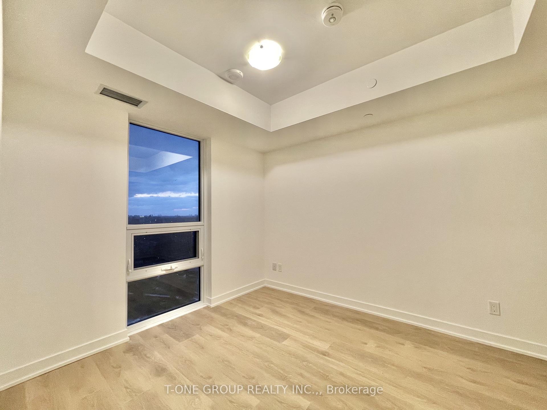 Photo 8 of 2031 Kennedy Road, Scarborough, Agincourt South-Malvern West — HOMEH