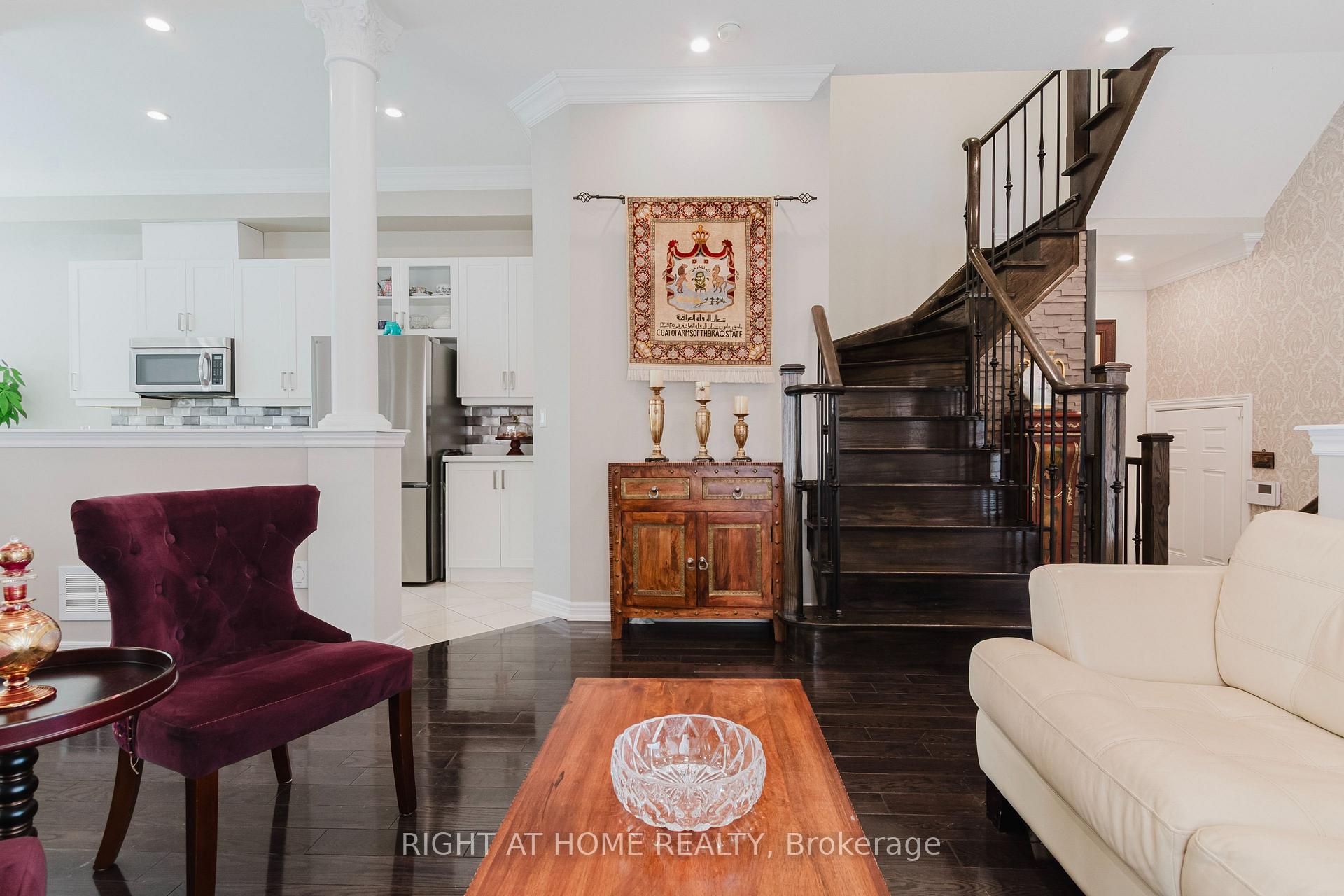 Photo 10 of 5294 Roadside Way, Mississauga, Churchill Meadows — HOMEH