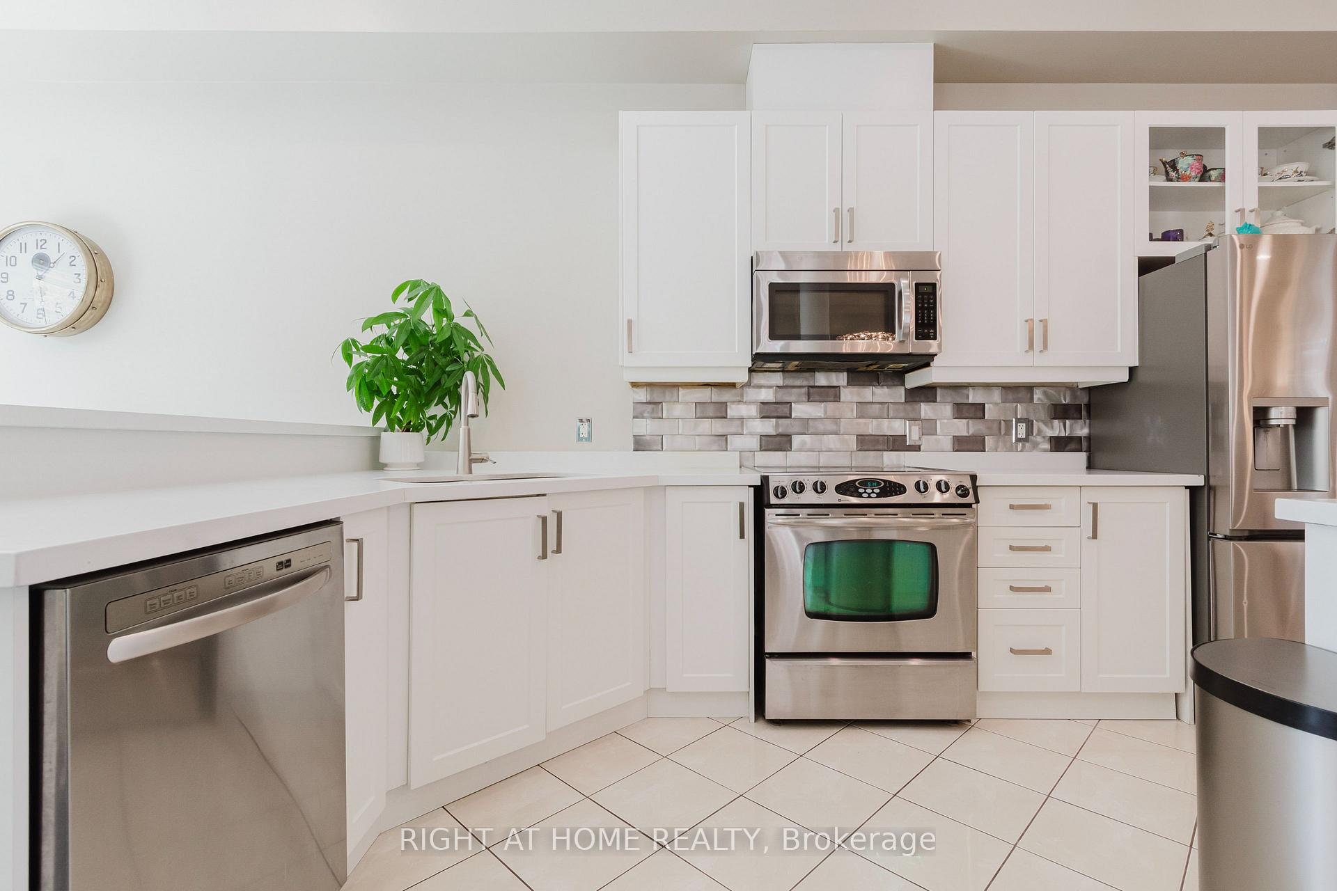Photo 16 of 5294 Roadside Way, Mississauga, Churchill Meadows — HOMEH