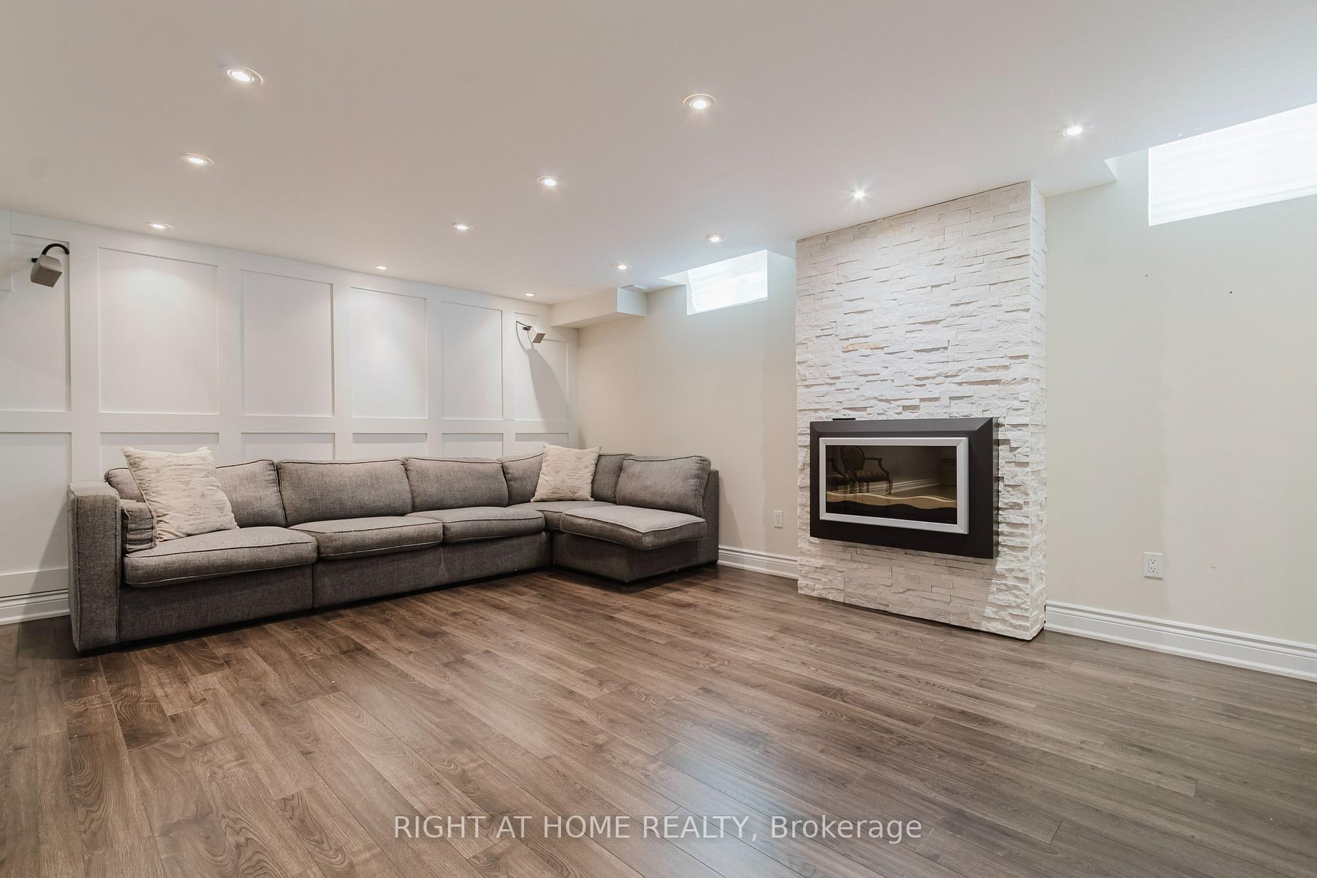 Photo 42 of 5294 Roadside Way, Mississauga, Churchill Meadows — HOMEH