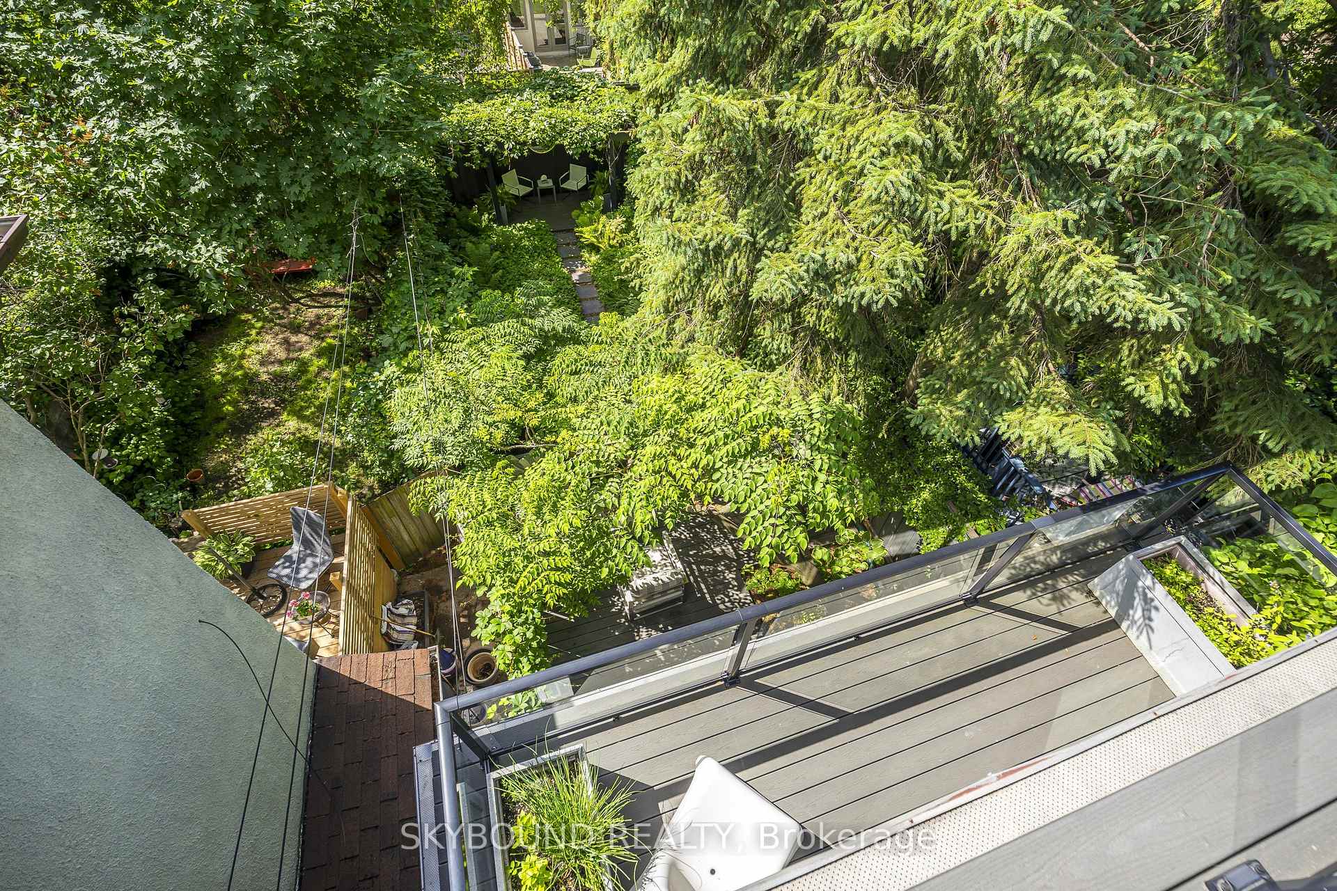 Photo 31 of 49 Victor Avenue, Toronto, North Riverdale — HOMEH