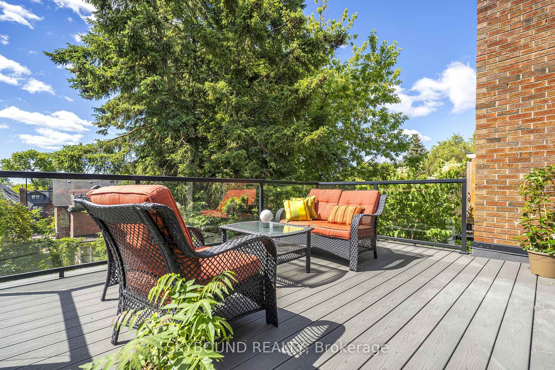 Photo 32 of 49 Victor Avenue, Toronto, North Riverdale — HOMEH