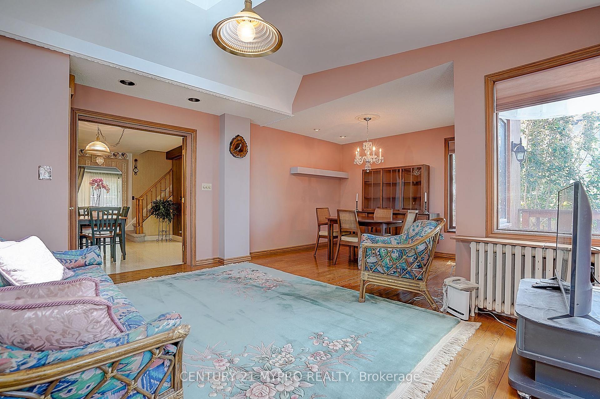 Photo 7 of 80 Rosemount Drive, Scarborough, Ionview — HOMEH