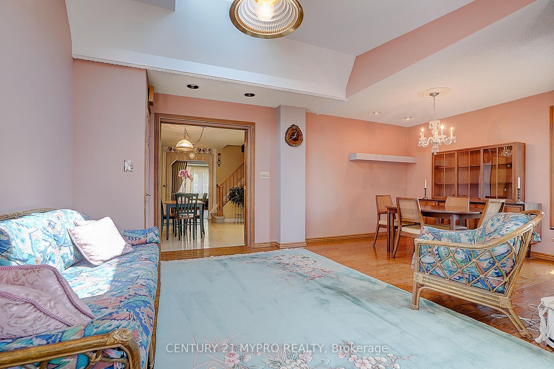 Photo 8 of 80 Rosemount Drive, Scarborough, Ionview — HOMEH