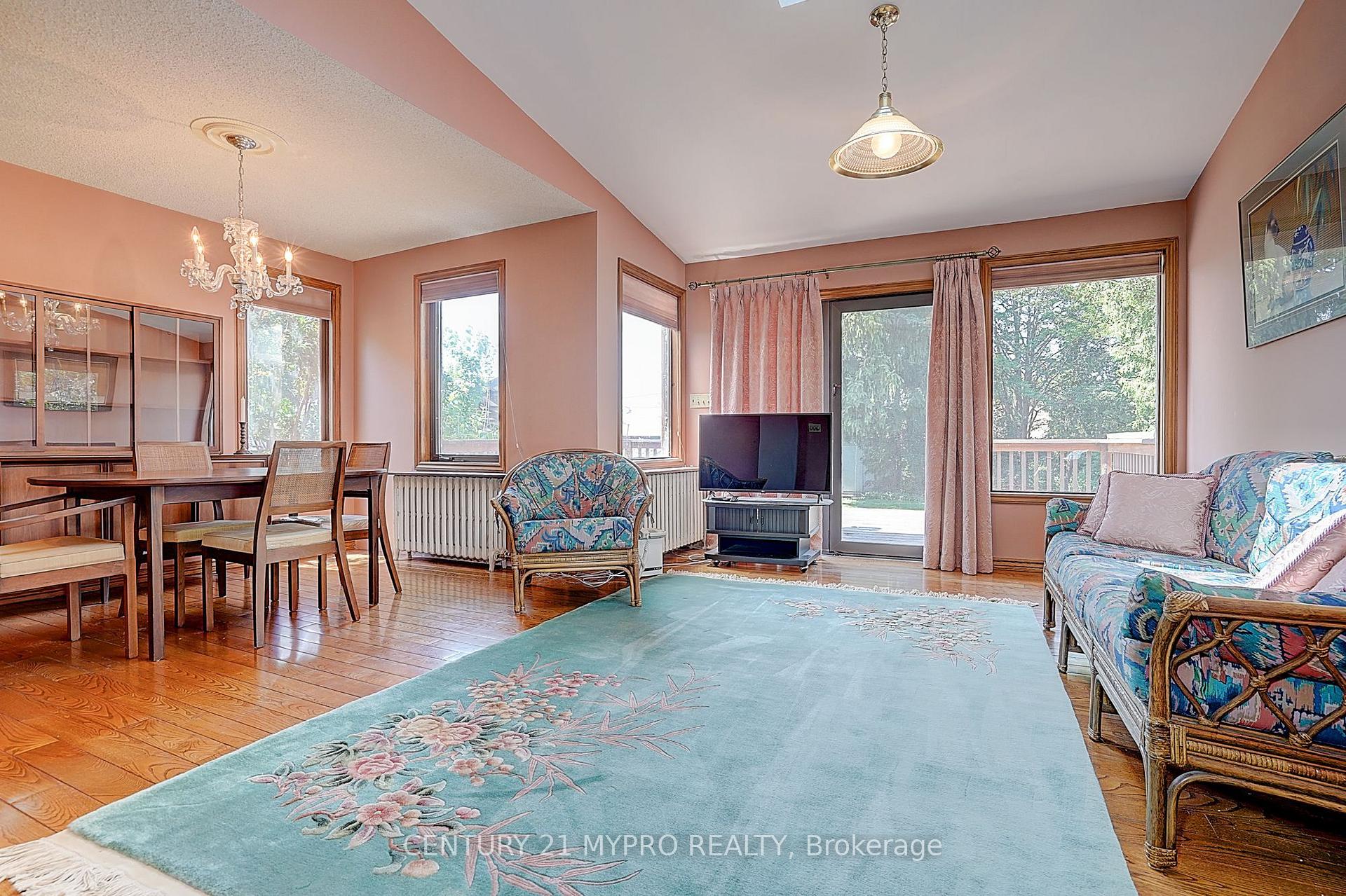 Photo 10 of 80 Rosemount Drive, Scarborough, Ionview — HOMEH
