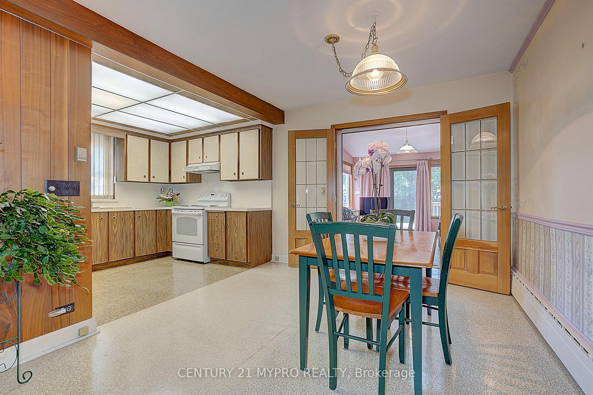 Photo 12 of 80 Rosemount Drive, Scarborough, Ionview — HOMEH