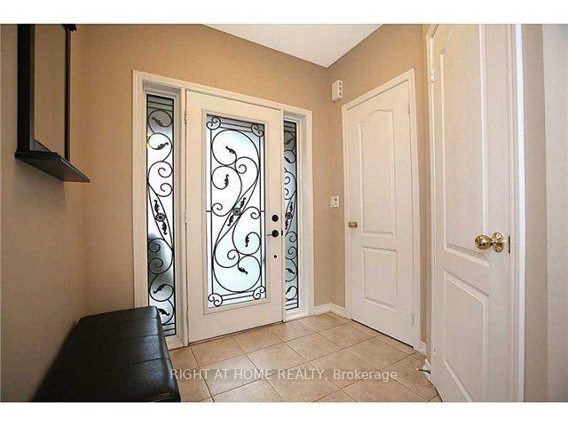 Photo 3 of 4188 Thomas Alton Boulevard, Burlington, Alton — HOMEH