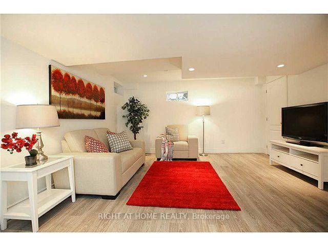 Photo 15 of 4188 Thomas Alton Boulevard, Burlington, Alton — HOMEH