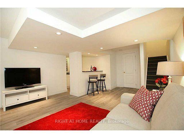 Photo 16 of 4188 Thomas Alton Boulevard, Burlington, Alton — HOMEH