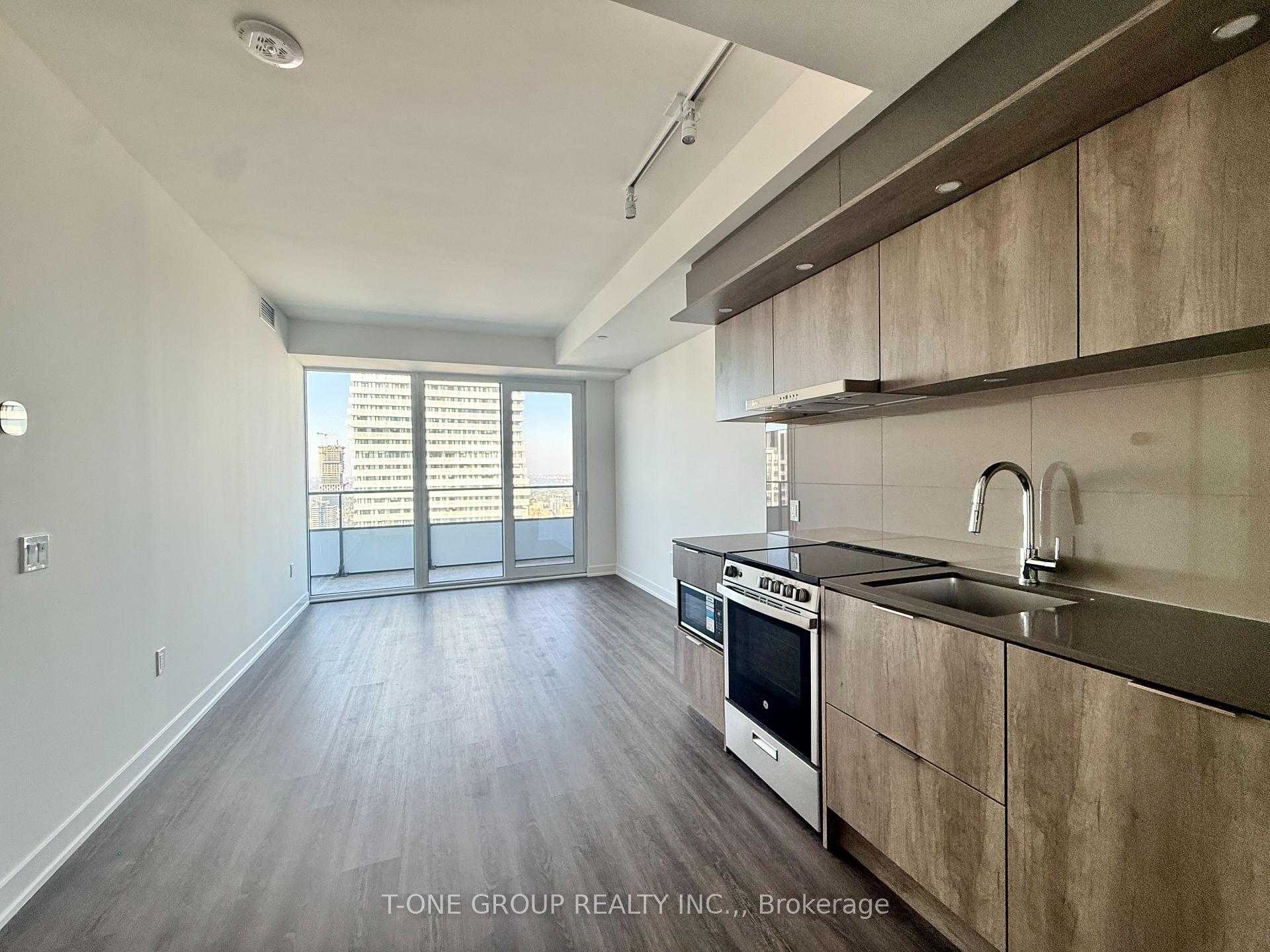 Photo 1 of Unit 4707, 448 Burnhamthorphe Road W, Mississauga, City Centre — HOMEH