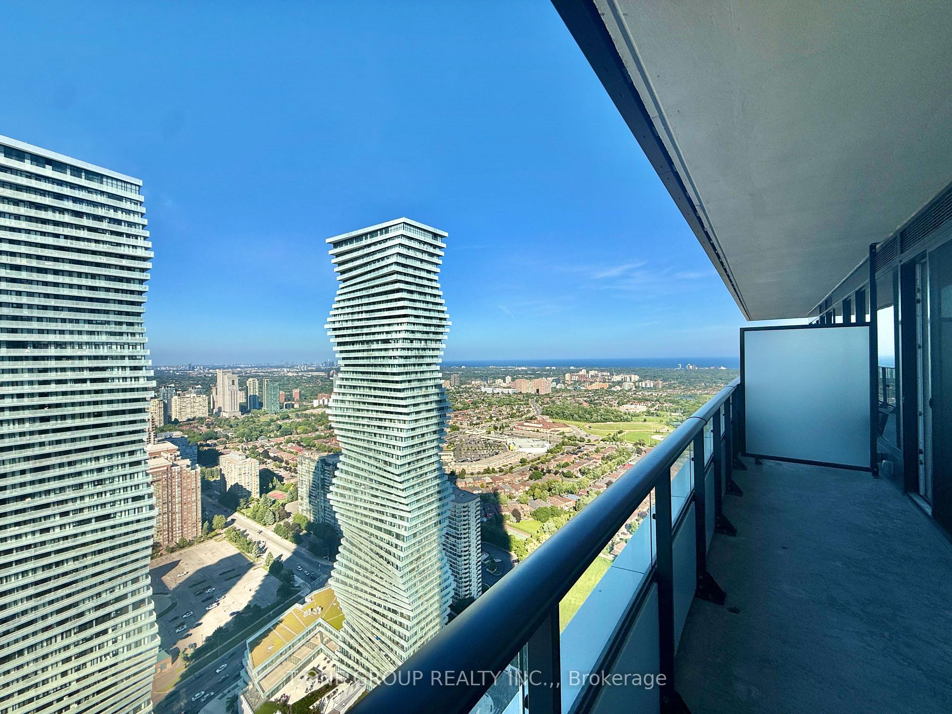 Photo 8 of Unit 4707, 448 Burnhamthorphe Road W, Mississauga, City Centre — HOMEH