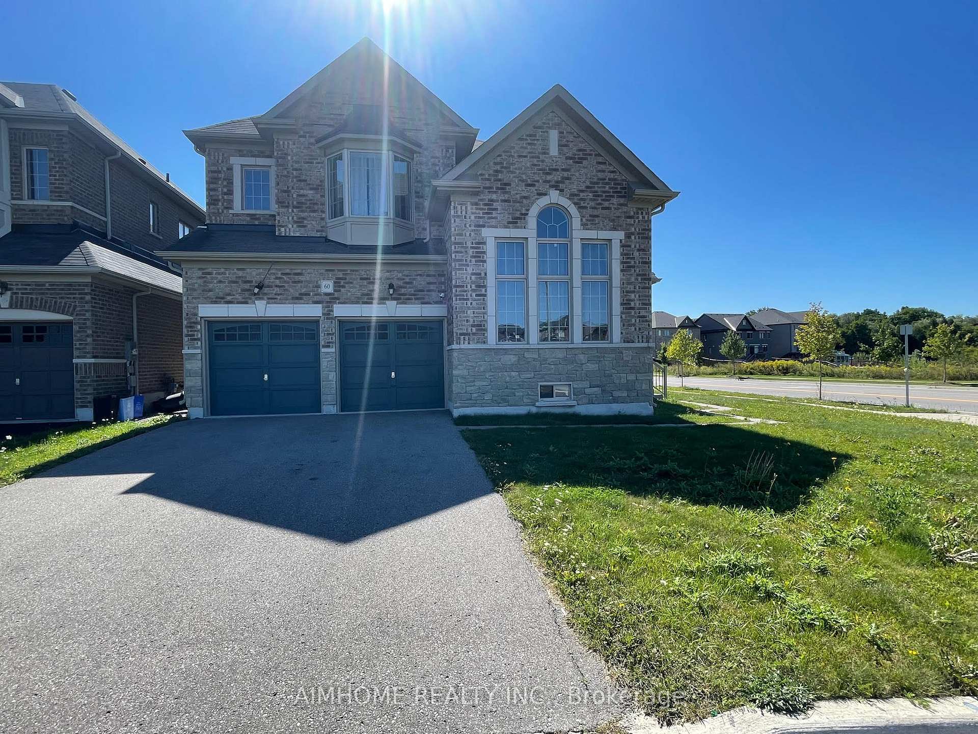 Photo 3 of 60 Baleberry Crescent, East Gwillimbury, Sharon — HOMEH