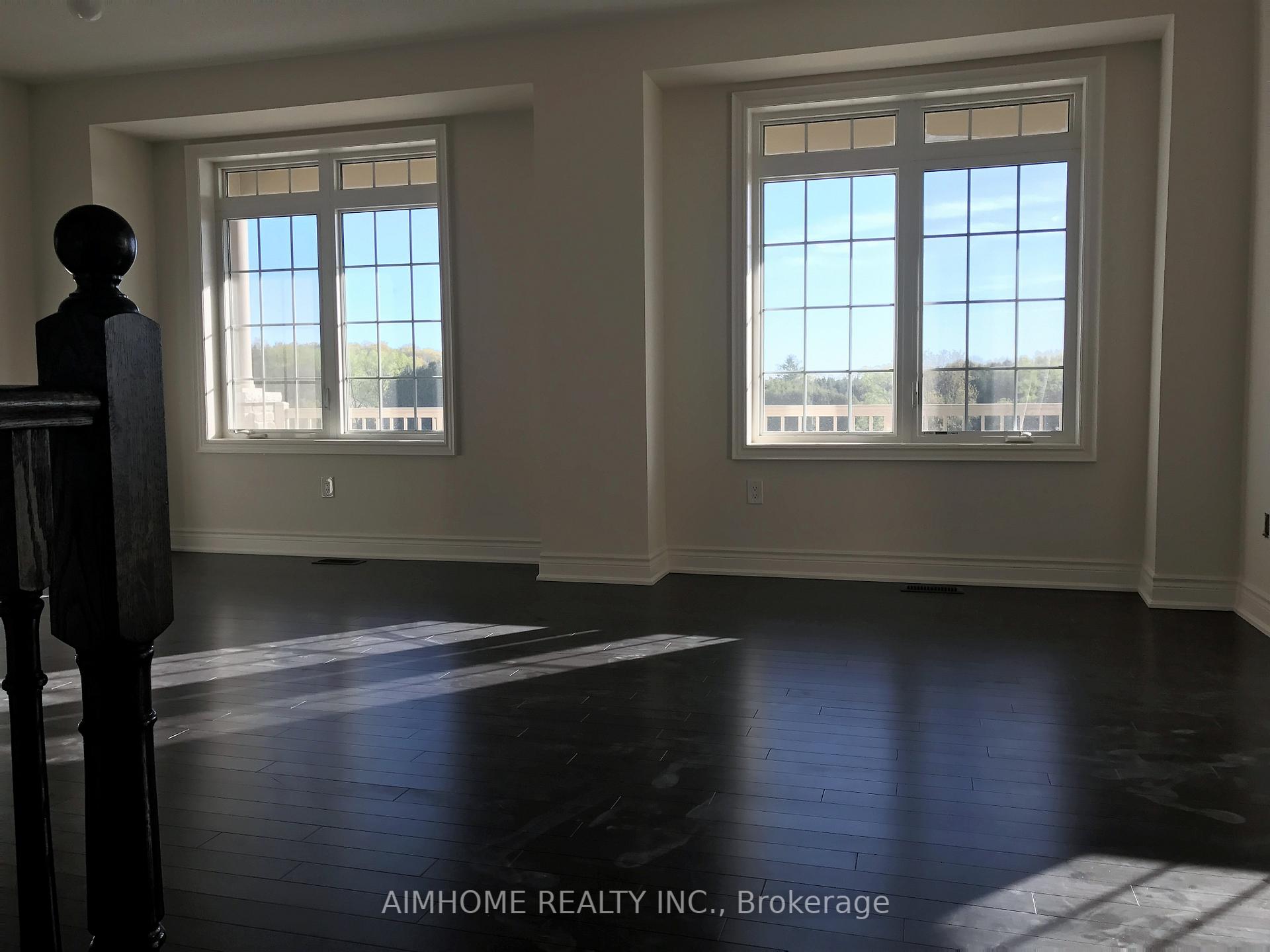 Photo 7 of 60 Baleberry Crescent, East Gwillimbury, Sharon — HOMEH