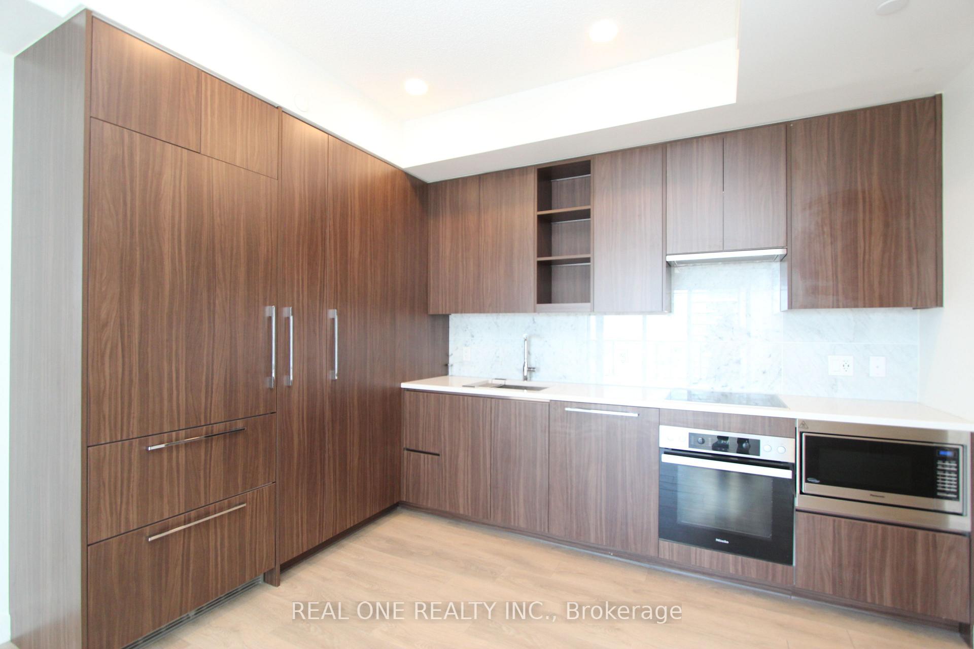 Photo 4 of Unit 2202, 85 McMahon Drive, North York, Bayview Village — HOMEH