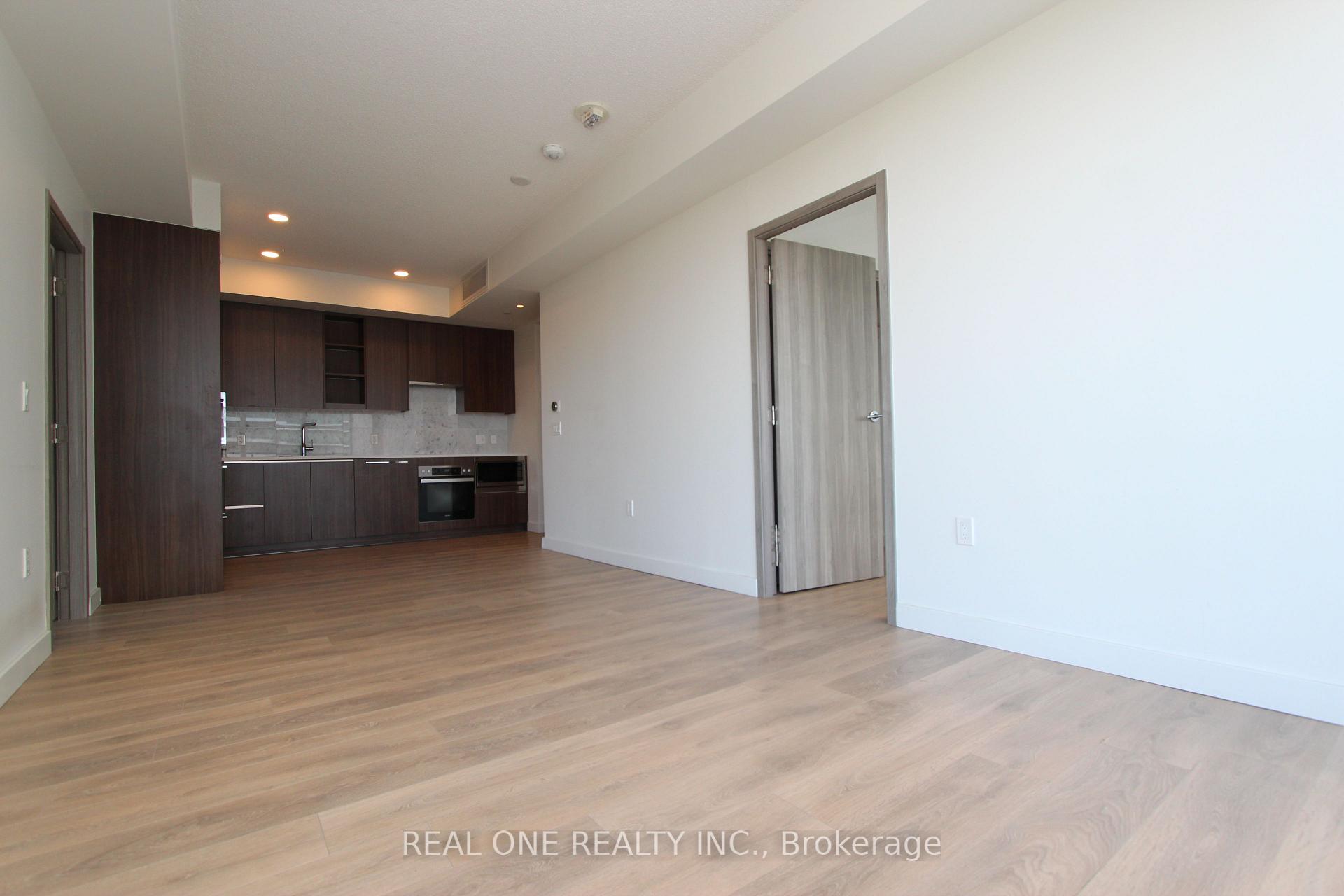 Photo 5 of Unit 2202, 85 McMahon Drive, North York, Bayview Village — HOMEH