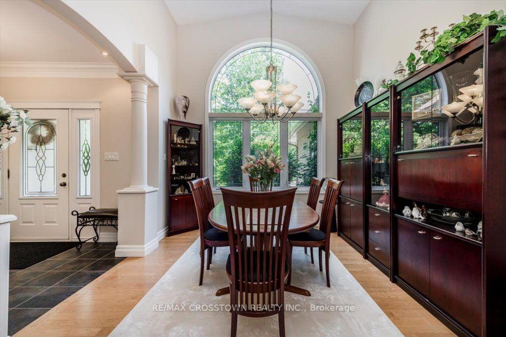 Photo 10 of 5 Pine Hill Drive, Springwater, Rural Springwater — HOMEH