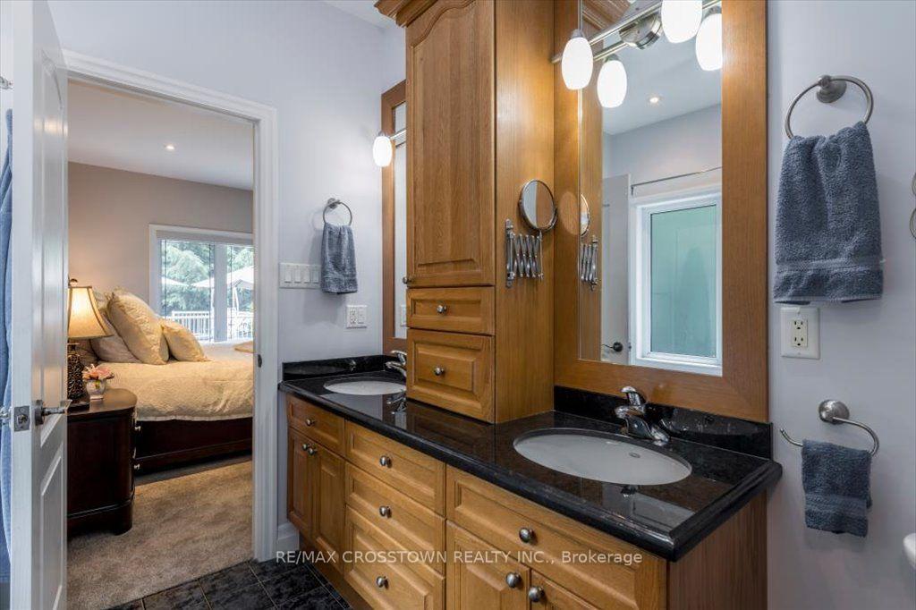 Photo 17 of 5 Pine Hill Drive, Springwater, Rural Springwater — HOMEH