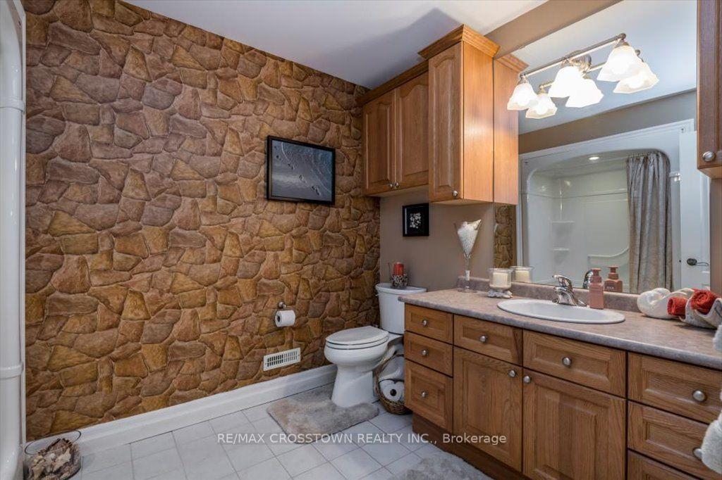 Photo 28 of 5 Pine Hill Drive, Springwater, Rural Springwater — HOMEH