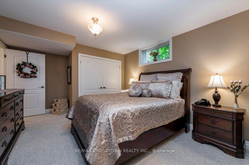 Photo 30 of 5 Pine Hill Drive, Springwater, Rural Springwater — HOMEH