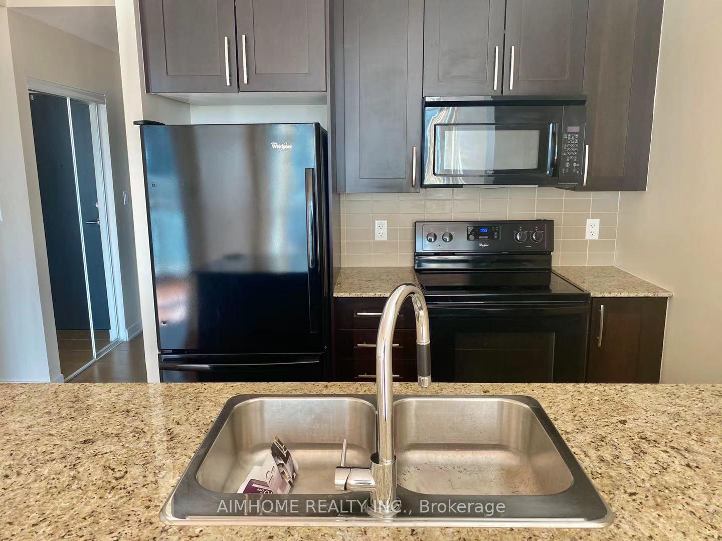 Photo 2 of Unit 903, 4070 Confederation Parkway, Mississauga, City Centre — HOMEH
