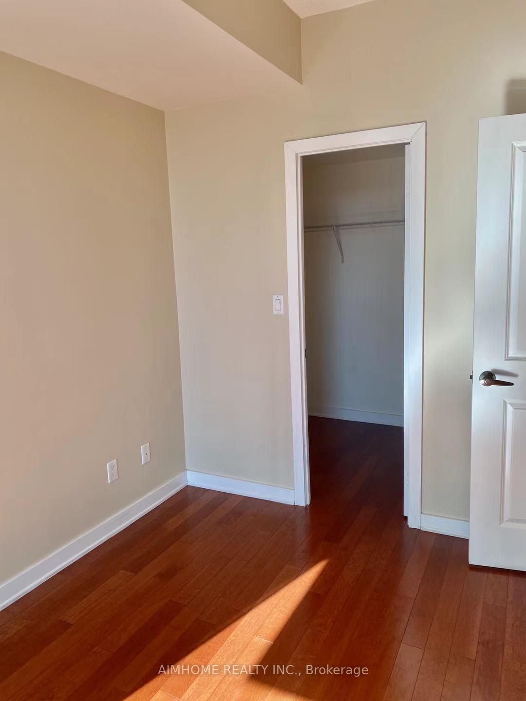 Photo 9 of Unit 903, 4070 Confederation Parkway, Mississauga, City Centre — HOMEH