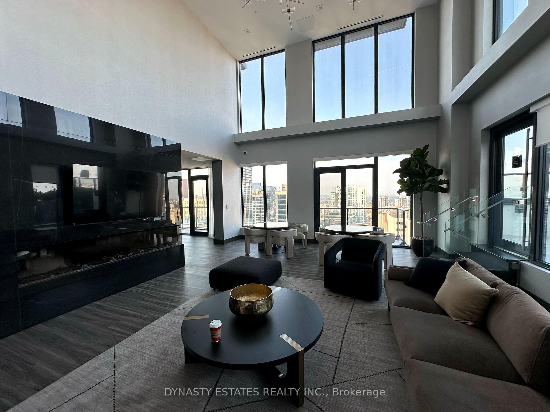 Photo 16 of Unit 1508, 75 James Street S, Hamilton, Corktown — HOMEH
