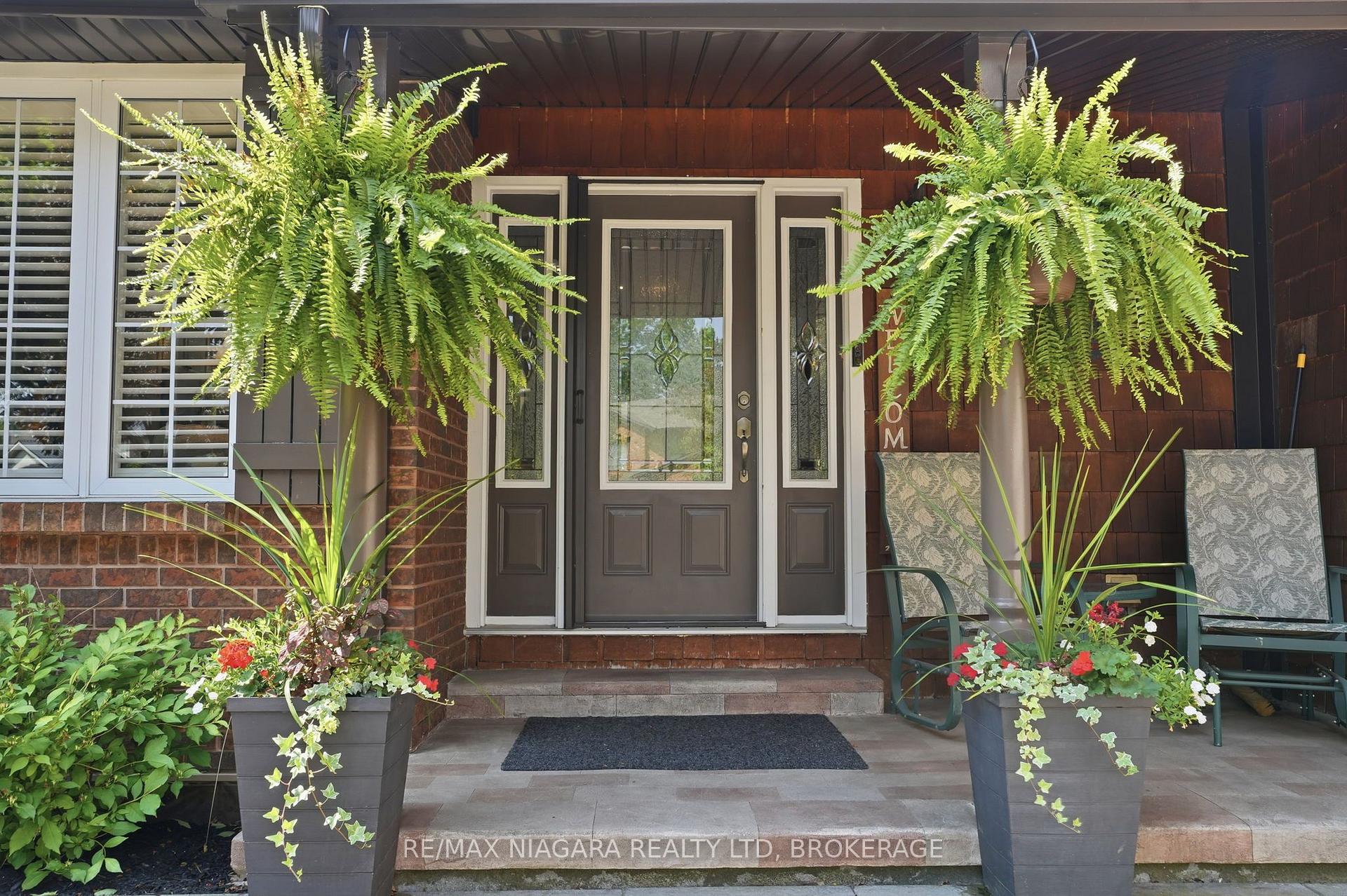 Photo 3 of 4 Vista Drive, Pelham, Fonthill — HOMEH
