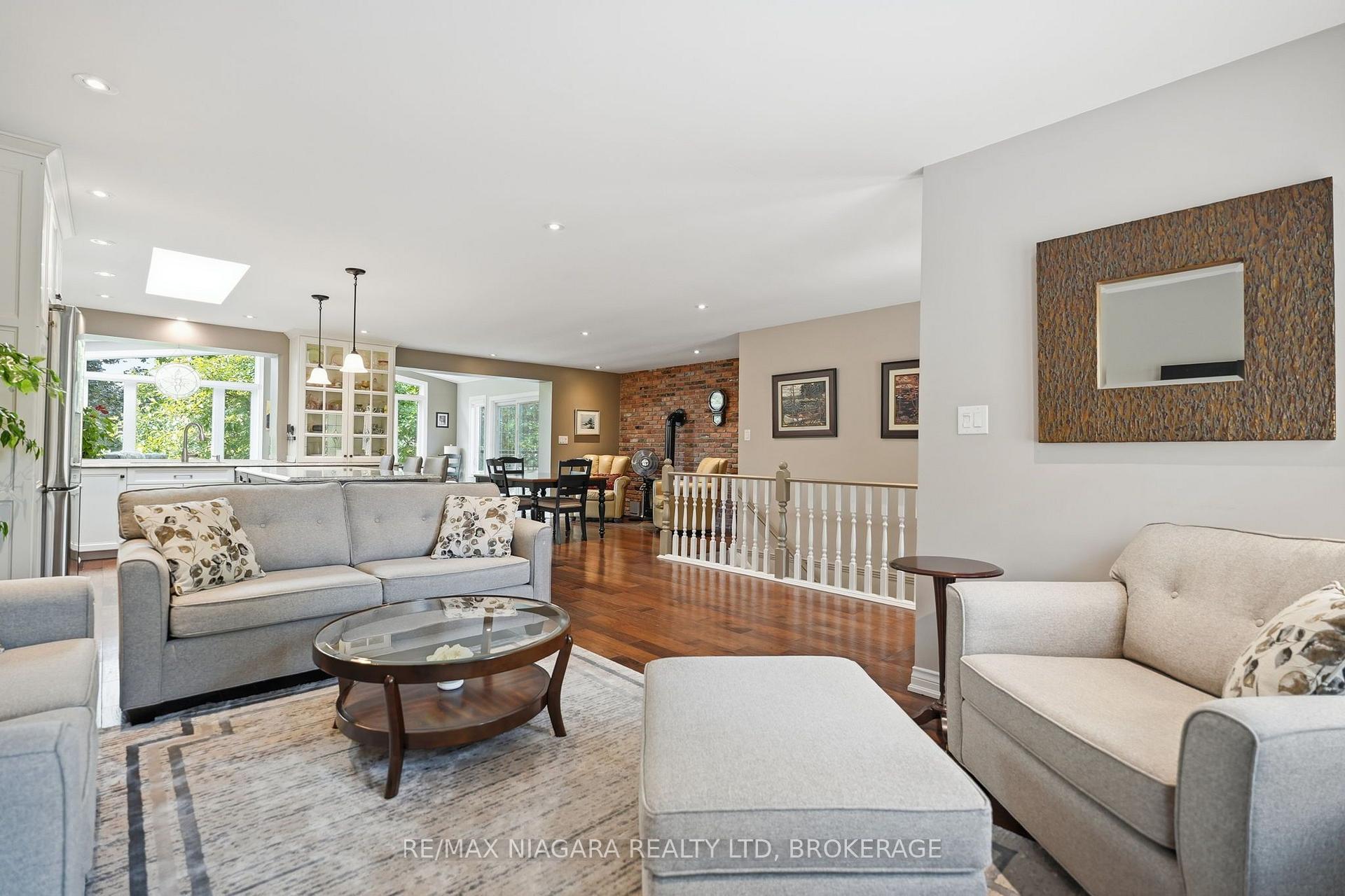 Photo 6 of 4 Vista Drive, Pelham, Fonthill — HOMEH