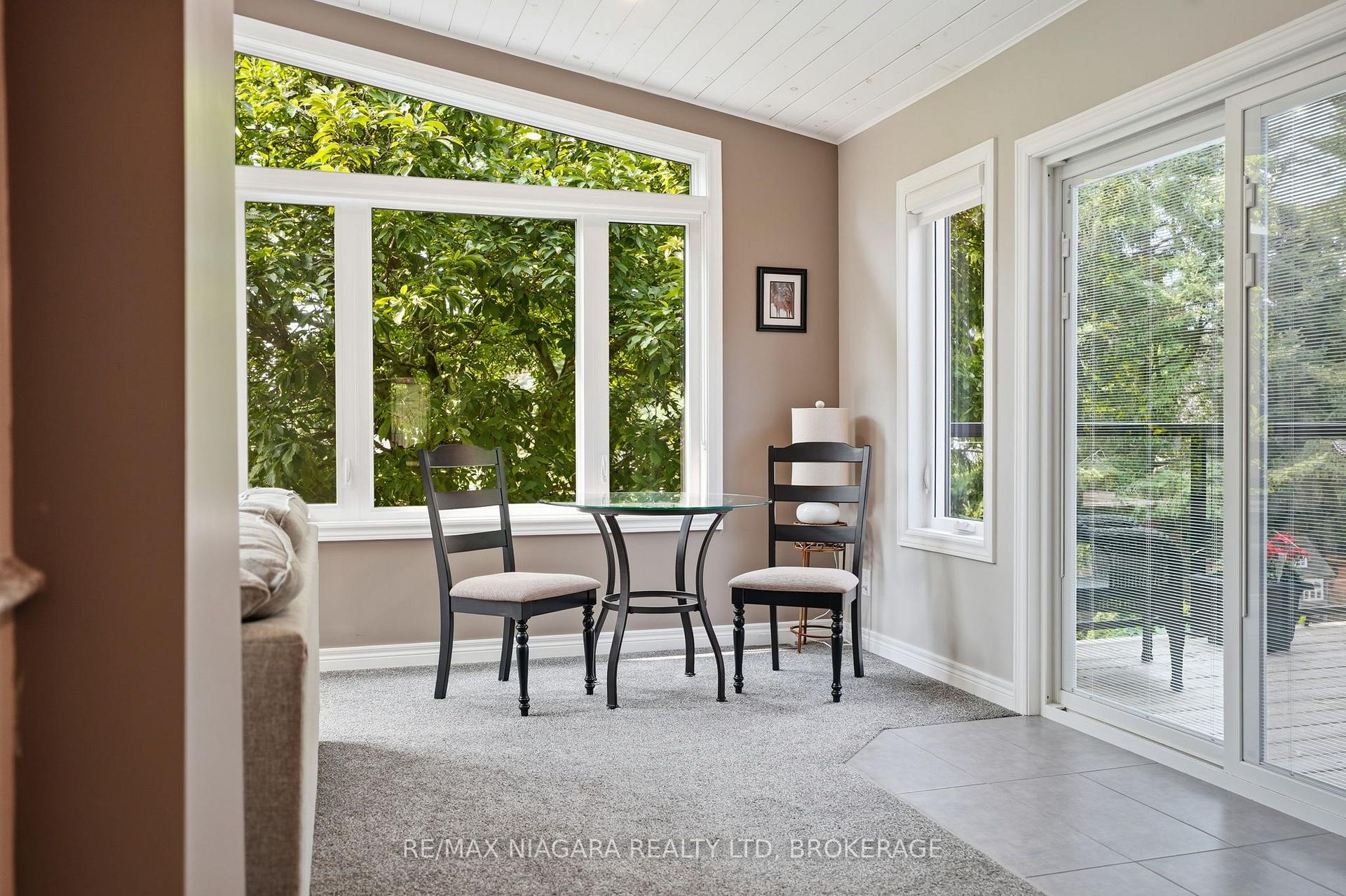 Photo 14 of 4 Vista Drive, Pelham, Fonthill — HOMEH