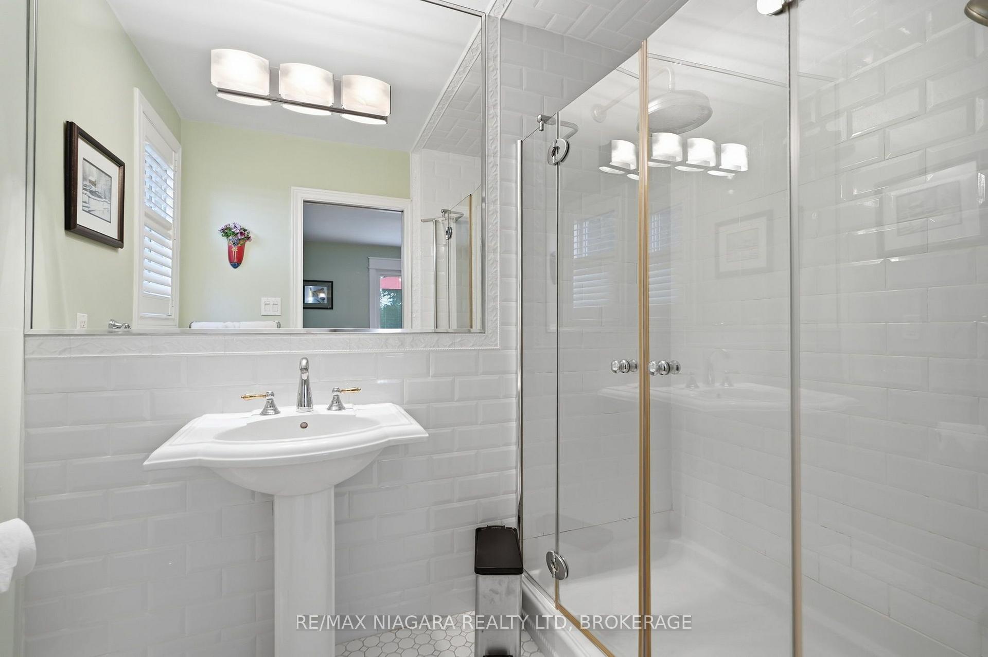 Photo 20 of 4 Vista Drive, Pelham, Fonthill — HOMEH
