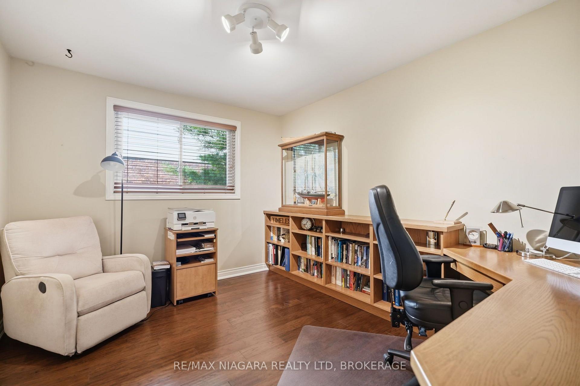 Photo 21 of 4 Vista Drive, Pelham, Fonthill — HOMEH