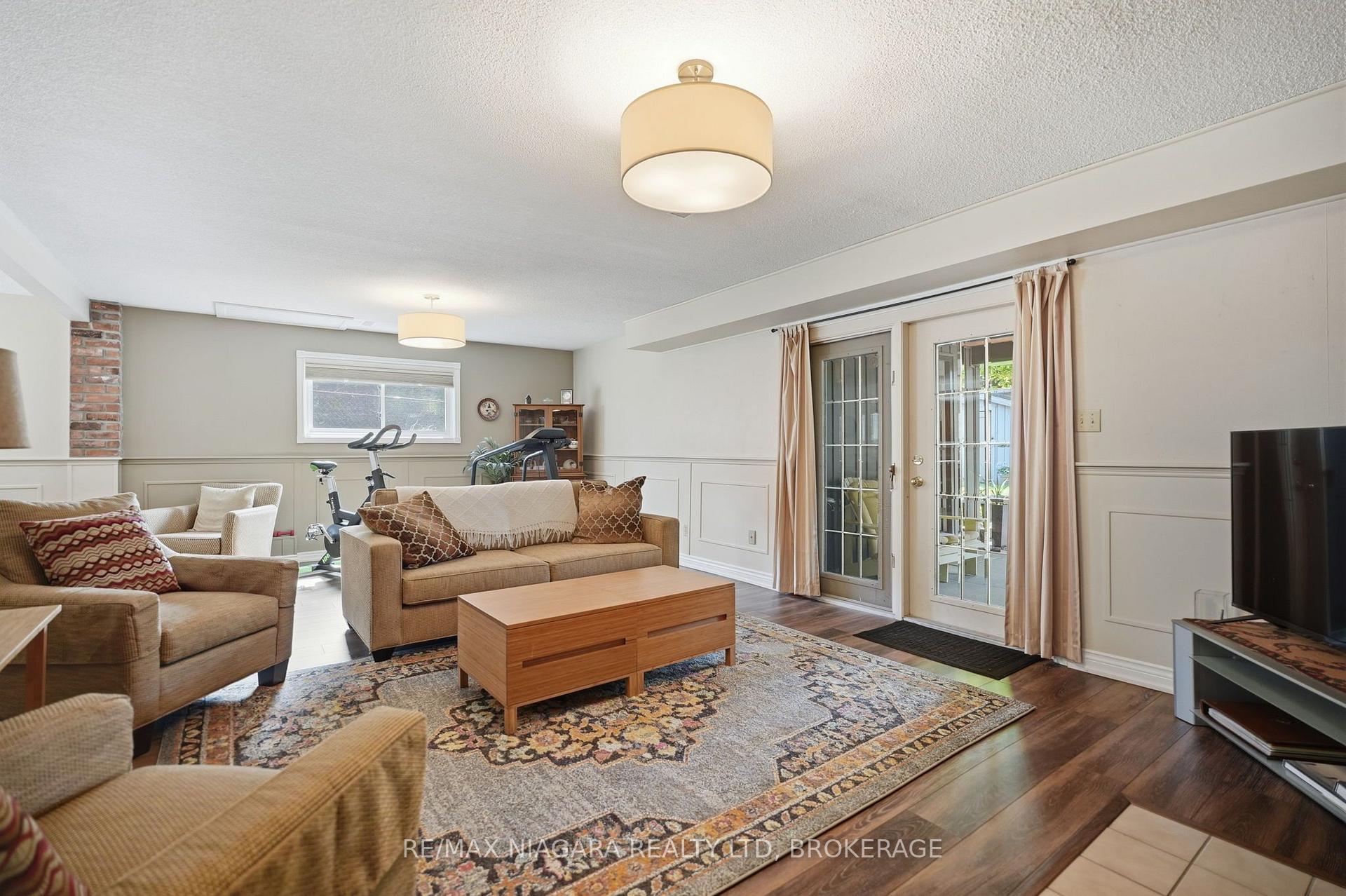 Photo 23 of 4 Vista Drive, Pelham, Fonthill — HOMEH
