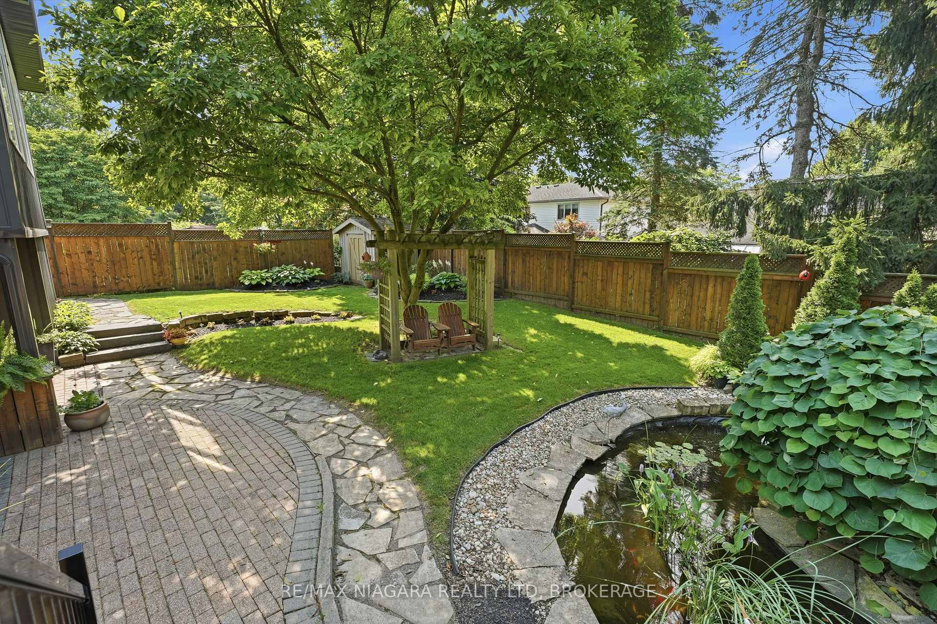 Photo 32 of 4 Vista Drive, Pelham, Fonthill — HOMEH
