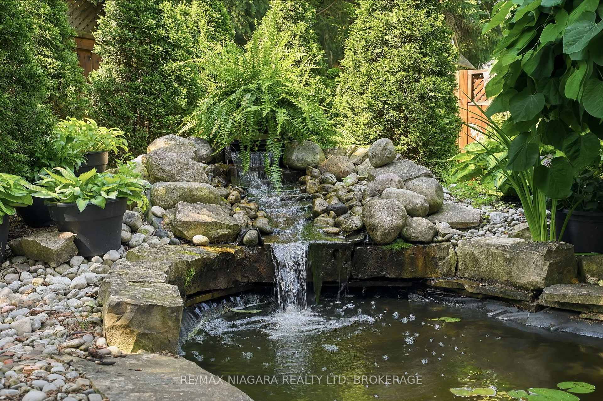 Photo 34 of 4 Vista Drive, Pelham, Fonthill — HOMEH